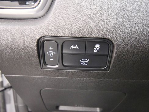 Certified 2023 Kia Sorento SX image 20