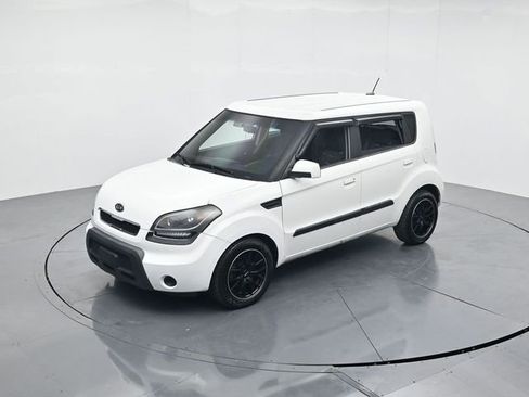 Used 2010 Kia Soul + image 40