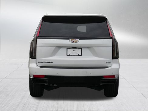 Certified 2022 Cadillac Escalade ESV Sport w/ Touring Package AWD/4WD image 6