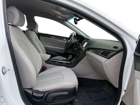 Used 2016 Hyundai Sonata Sport image 12