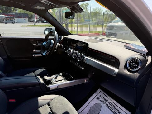 Used 2021 Mercedes-Benz GLB 250 4MATIC w/ AMG Line image 29