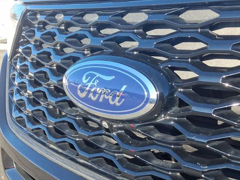 Used 2023 Ford Explorer ST w/ Equipment Group 401A image 28