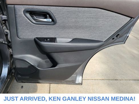 Certified 2023 Nissan Rogue SV AWD/4WD image 19