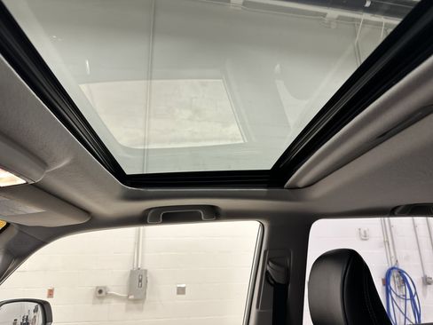 Used 2018 Toyota 4Runner Limited image 28