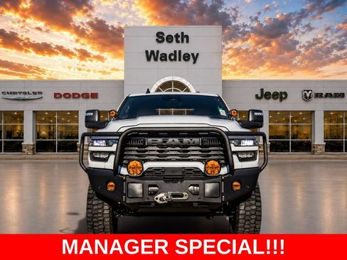 New 2025 RAM 2500 Big Horn AWD/4WD image 2