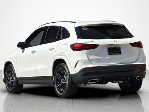 New 2026 Mercedes-Benz GLA 250 image 3