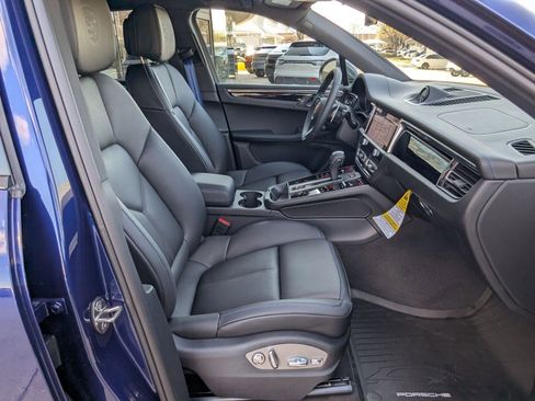 New 2026 Porsche Macan Turbo image 25