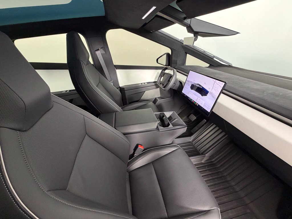 Used 2024 Tesla Cybertruck Cyberbeast AWD/4WD image 35