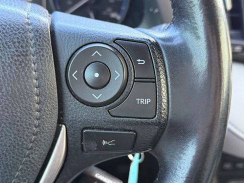 Used 2017 Toyota RAV4 XLE image 28