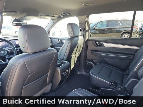 Certified 2025 Buick Enclave Preferred image 21