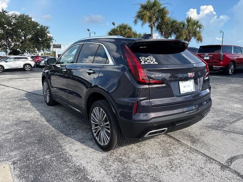 Used 2025 Cadillac XT4 Premium Luxury w/ Technology Package FWD image 8