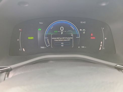 Used 2025 Toyota Camry LE image 28