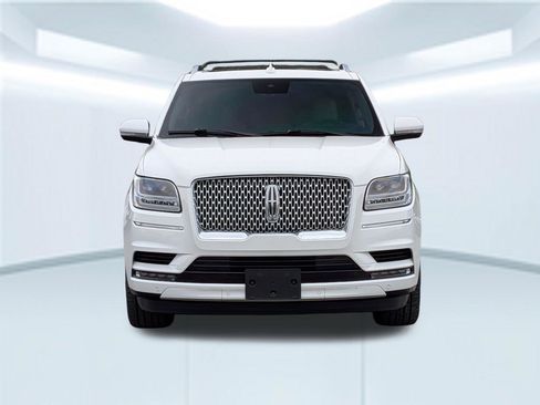 Used 2021 Lincoln Navigator Reserve image 10