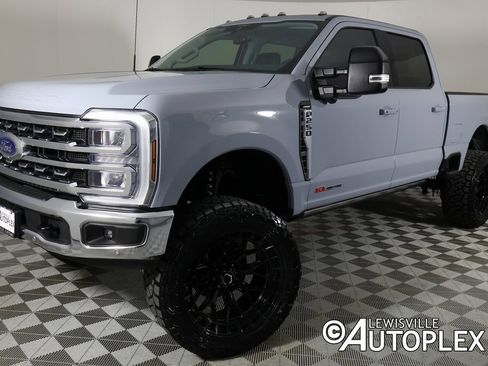 Used 2026 Ford F250 Lariat w/ Tremor Off-Road Package image 1