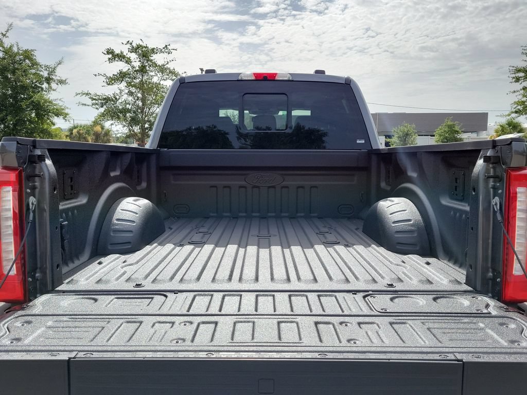 New 2026 Ford F350 Lariat w/ Black Appearance Package AWD/4WD image 7