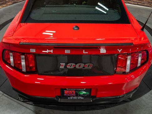 Used 2012 Ford Mustang Shelby GT500 w/ Electronics Pkg RWD image 15