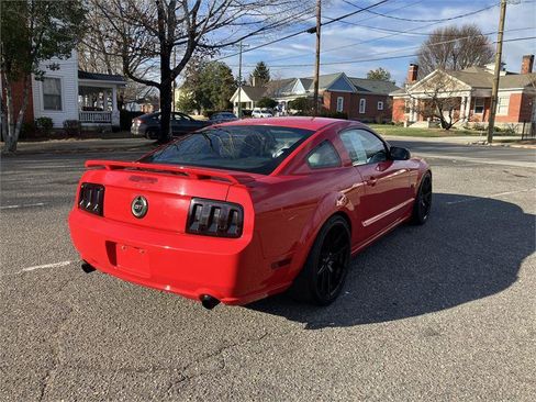 Used 2006 Ford Mustang GT image 15