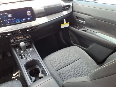 Used 2026 Nissan Kicks SV FWD image 13