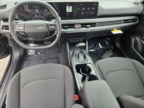 New 2026 Kia K4 FWD image 19