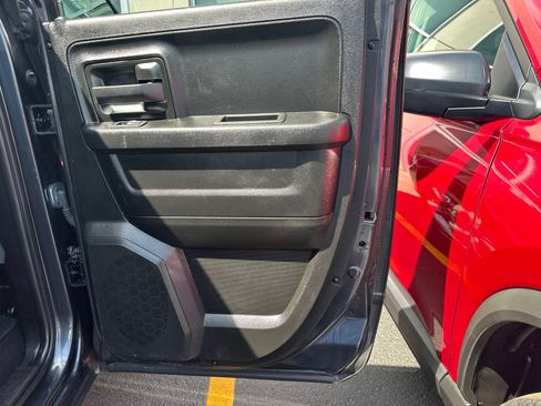 Used 2019 RAM 1500 Express w/ Express Value Package AWD/4WD image 26