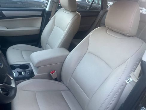 Used 2019 Subaru Outback 2.5i Premium AWD/4WD image 9