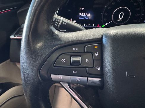 Used 2021 Cadillac Escalade ESV Premium Luxury w/ Driver Assist Tech Package image 17