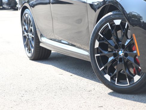 Used 2026 BMW M235i xDrive w/ Technology Package AWD/4WD image 3