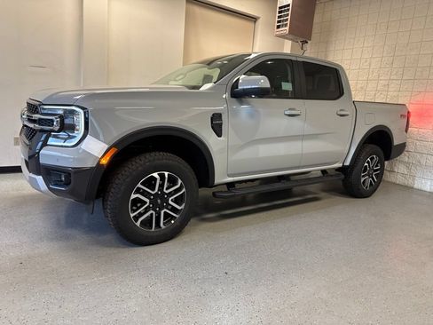 New 2026 Ford Ranger Lariat w/ FX4 Off-Road Package AWD/4WD image 13