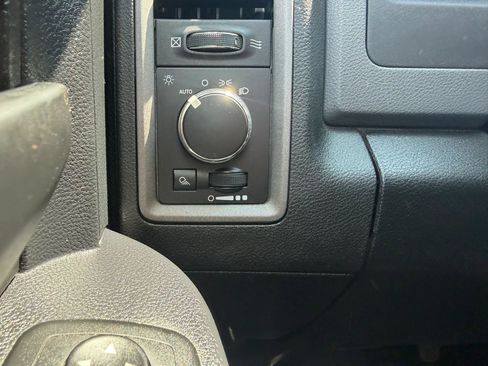 Used 2015 RAM 1500 Tradesman w/ Popular Equipment Group AWD/4WD image 19