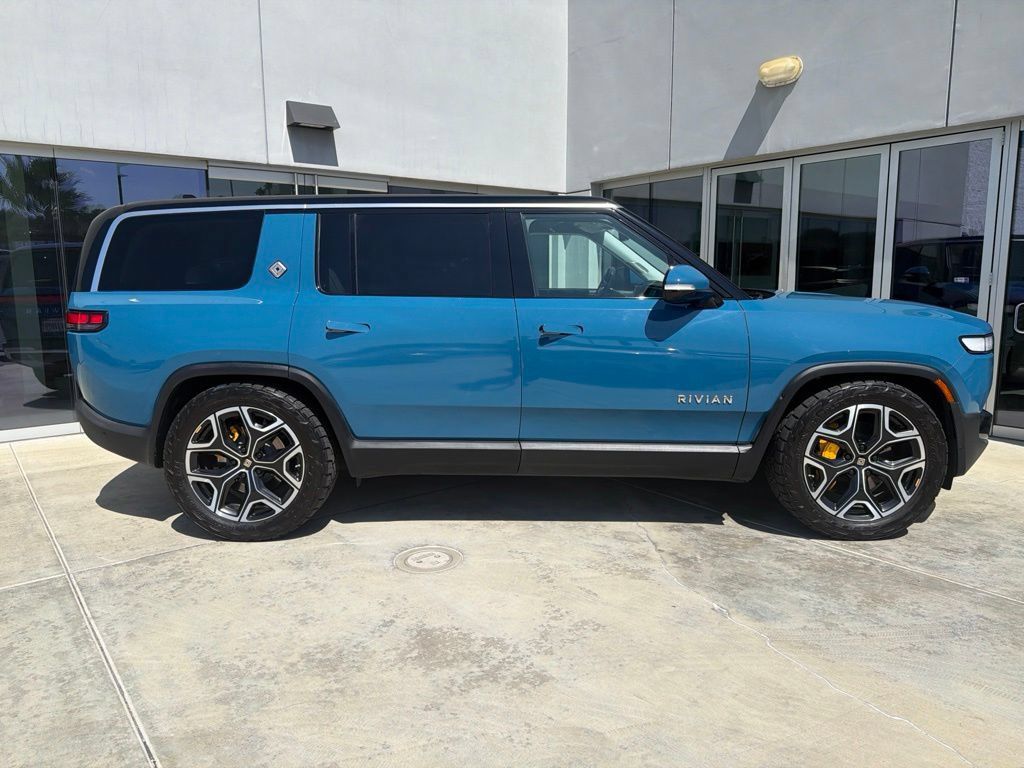 Used 2023 Rivian R1S Launch Edition Quad AWD/4WD image 8