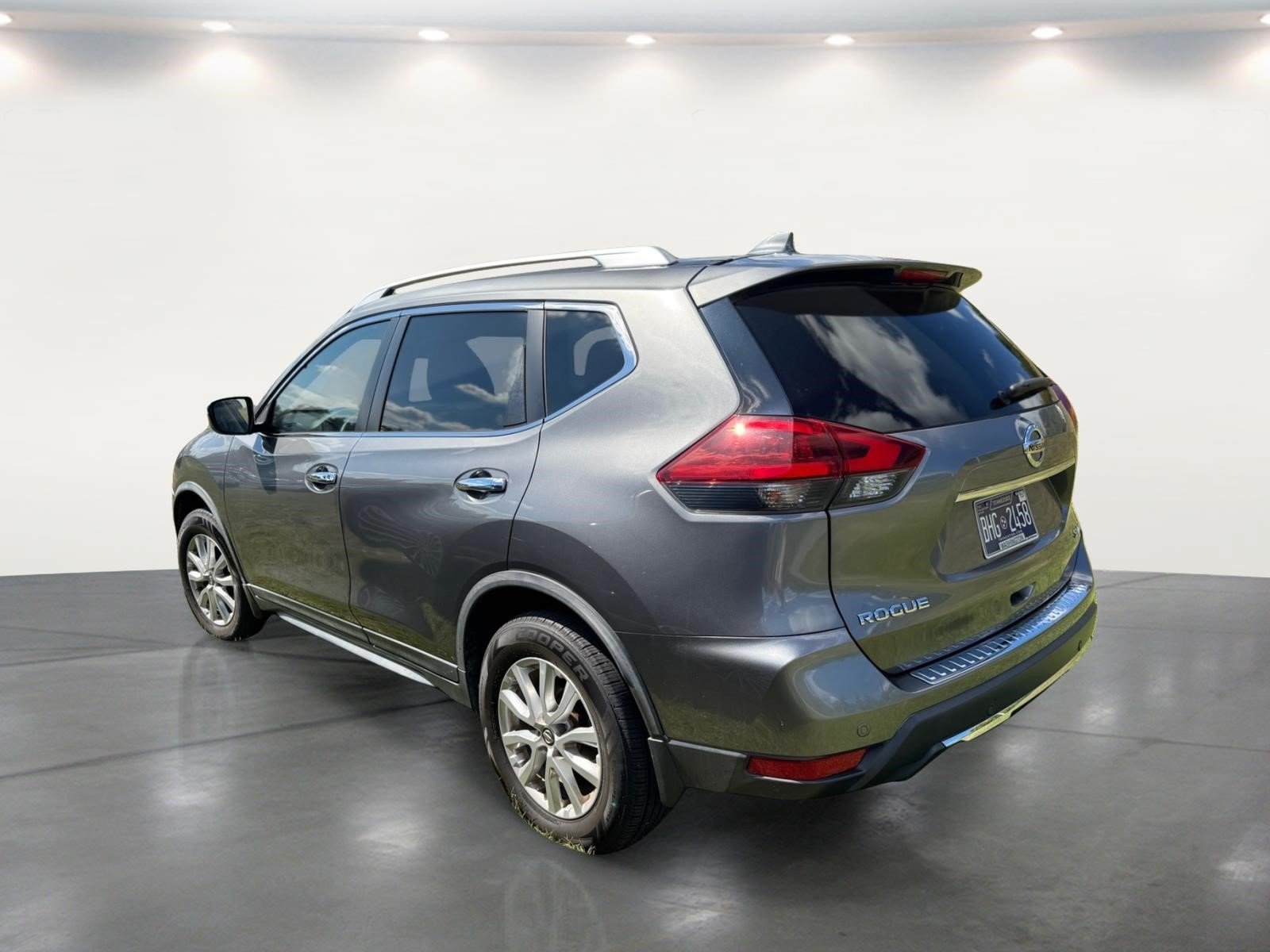 Used 2019 Nissan Rogue SV AWD/4WD image 21