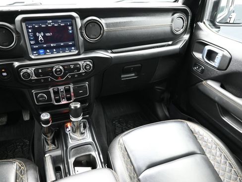 Used 2021 Jeep Wrangler Unlimited Sahara AWD/4WD image 37