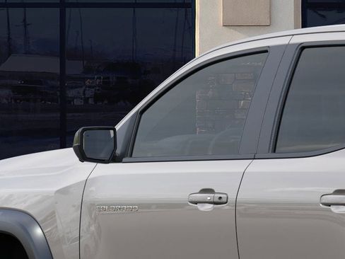 New 2026 Chevrolet Colorado ZR2 w/ Technology Package AWD/4WD image 36