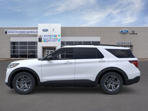 New 2026 Ford Explorer Active image 3