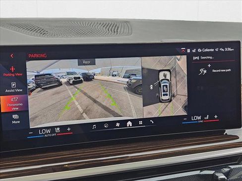 Used 2026 BMW X7 xDrive40i w/ Premium Package image 13