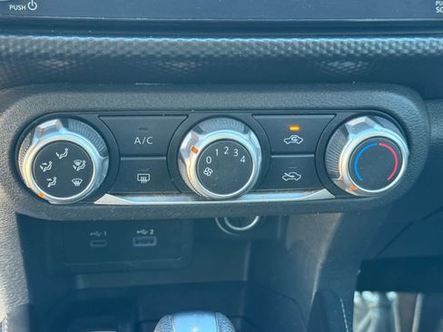 Certified 2024 Nissan Kicks SV image 24