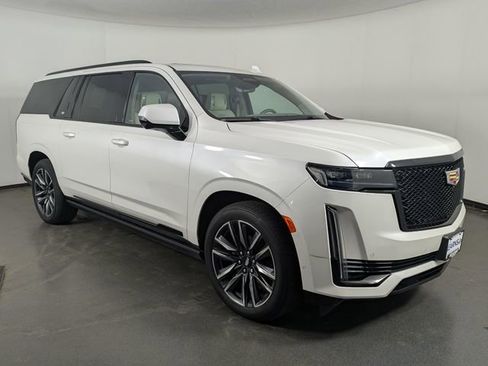 Used 2021 Cadillac Escalade ESV Sport Platinum image 2