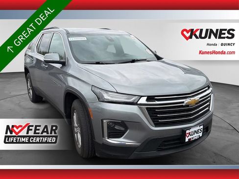 Used 2023 Chevrolet Traverse LT w/ LPO, Cargo Package AWD/4WD image 1