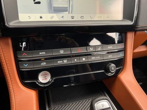 Used 2020 Jaguar F-PACE SVR AWD/4WD image 27