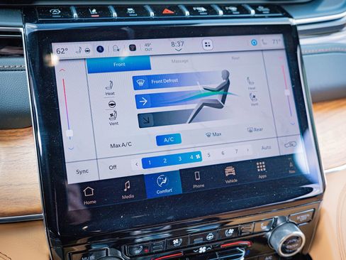 Used 2025 Jeep Grand Cherokee Summit image 22