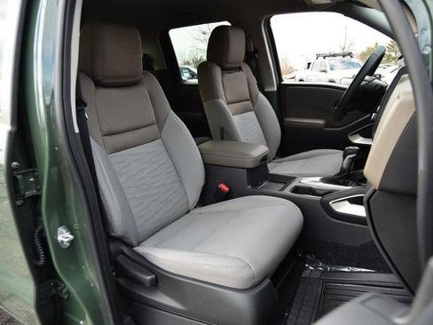 Certified 2024 Nissan Frontier SV w/ Technology Package image 24