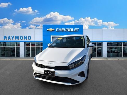 Certified 2022 Kia Forte LXS FWD image 7