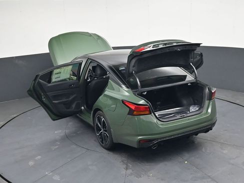 New 2026 Nissan Altima 2.5 SR FWD image 43