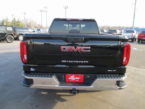 Certified 2022 GMC Sierra 1500 SLT w/ SLT Convenience Package image 6