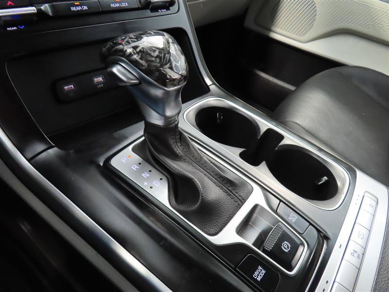Used 2023 Kia Carnival LX FWD image 27