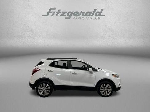 Used 2020 Buick Encore Preferred AWD/4WD image 7