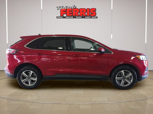 Used 2022 Ford Edge SEL w/ Convenience Package AWD/4WD image 4
