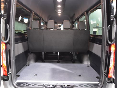 Used 2023 Mercedes-Benz Sprinter 2500 image 49