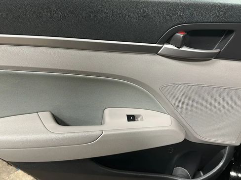 Used 2017 Hyundai Elantra ECO w/ Cargo Package image 12