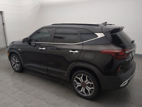 Used 2022 Kia Seltos SX w/ Sunroof Package AWD/4WD image 3